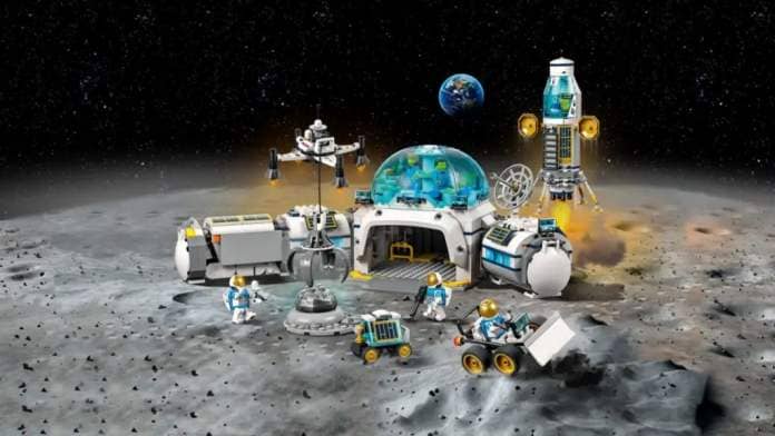LEGO CITY 60350 Lunar Research Base 9