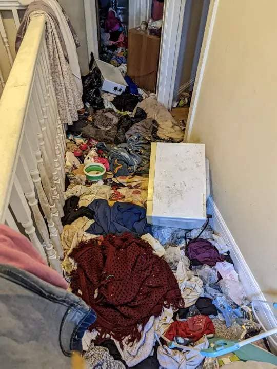 The house was completely covered in mess (Picture: Daily Echo/Solent News)