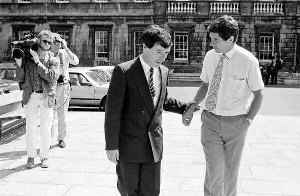 Charlie Bird talks to Fianna Fáil's Seamus Brennan in 1989. Picture: Eamonn Farrell/RollingNews.ie