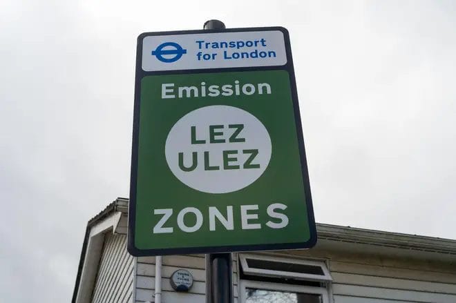 Harefield, UK. 4th April, 2024. A ULEZ sign in Harefield. The majority of Ultra Low Emission Zone ULEZ cameras in Harefield,