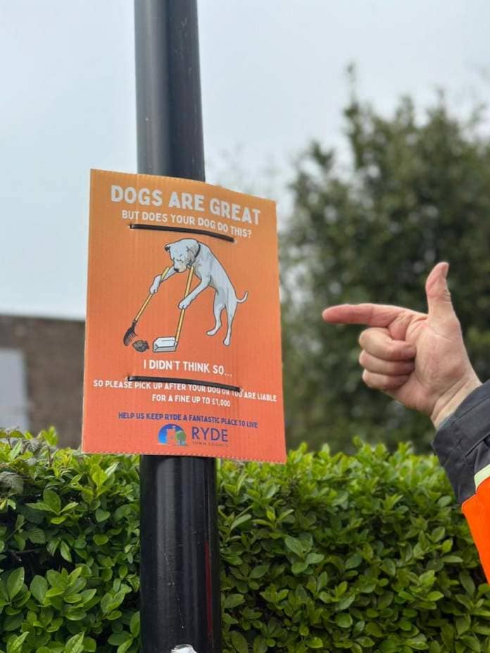 Isle of Wight County Press: Ryde Town Council's dog fouling poster