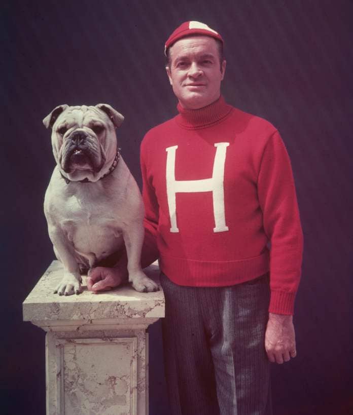 https://www.gettyimages.co.uk/detail/news-photo/british-born-actor-and-entertainer-bob-hope-wearing-a-red-news-photo/3228512